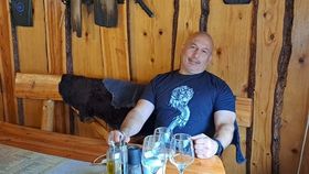 Cornel Dinicu vrea ca angajații de la Ferma Dacilor să fie testați la poligraf! Patronul este nemulțumit de modul în care oamenii legii fac ancheta